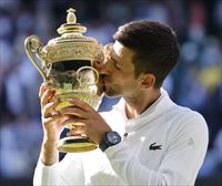Novak Djokovicek bere 21. Grand Slama lortu du Wimbledonen 
