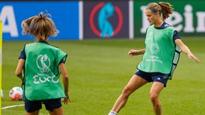 Irene Paredes renueva con el Barcelona hasta 2025