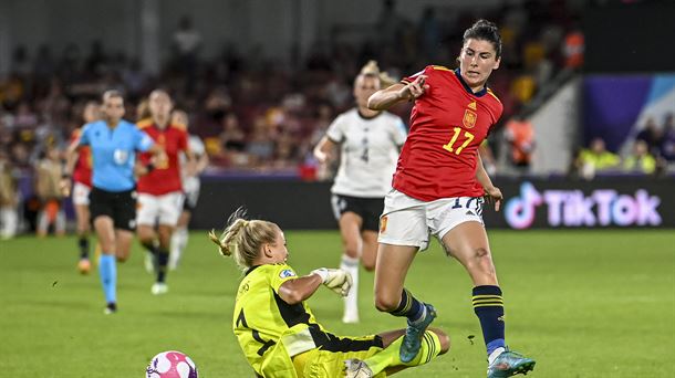 Lucia Garcia en un partido contra Alemania