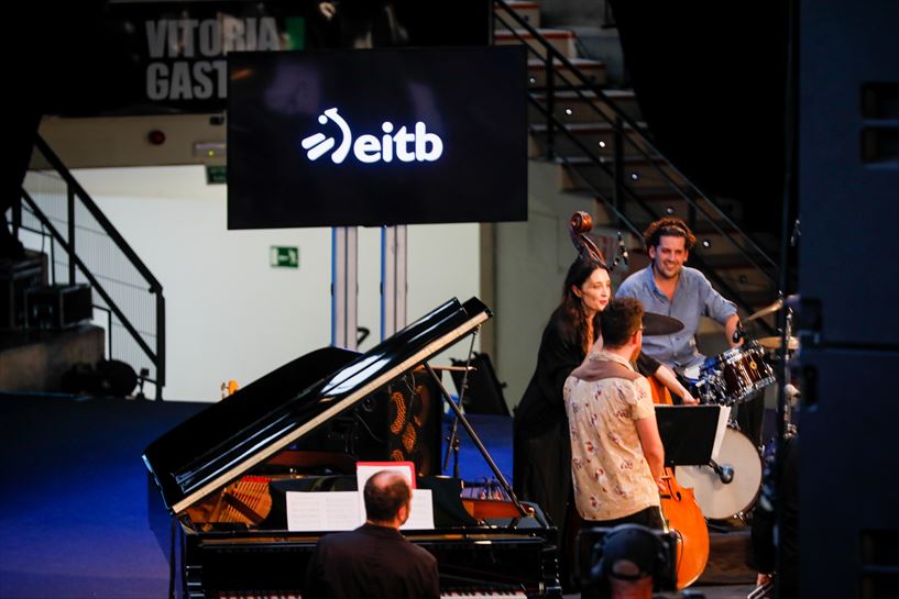 Guilia Valle Ensamble