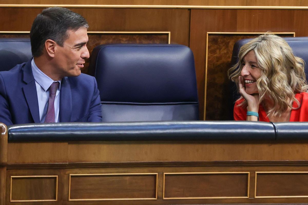 Pedro Sánchez y Yolanda Díaz. Foto: EFE