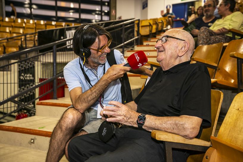 Joseba Cabezas entrevista a Xabier Añua