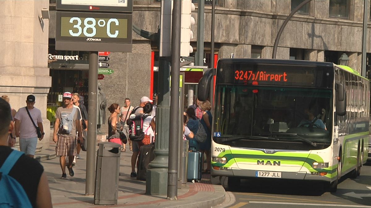 Termómetro en Bilbao. Imagen obtenida de un vídeo de EITB Media.