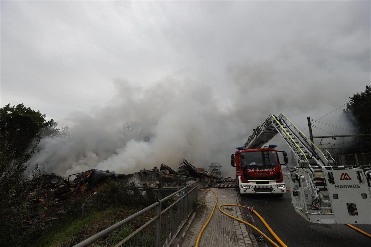 Incendio en Lemoa (Foto: EFE)