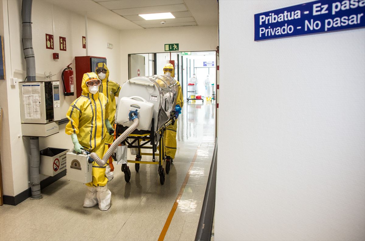 El paciente en el Hospital Universitario Donostia. Foto: Irekia
