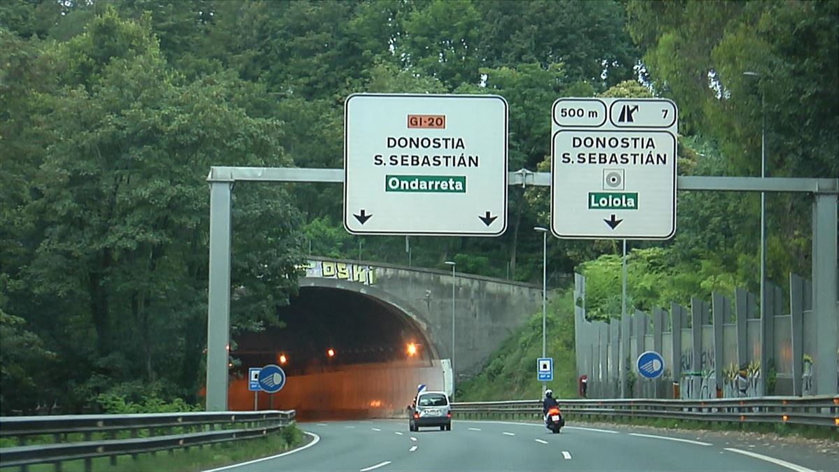 Imagen del tramo de la Variante de San Sebastián donde ocurrió el accidente. Foto: EITB MEDIA