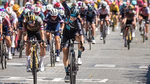 Wiebes gana la segunda etapa y Van Vleuten sigue líder