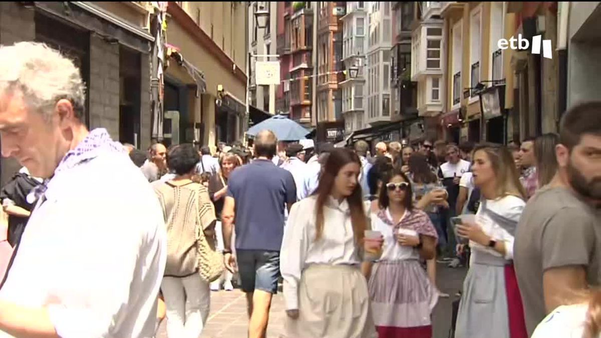 Calles de Vitoria-Gasteiz. Imagen obtenida de un vídeo de EITB.