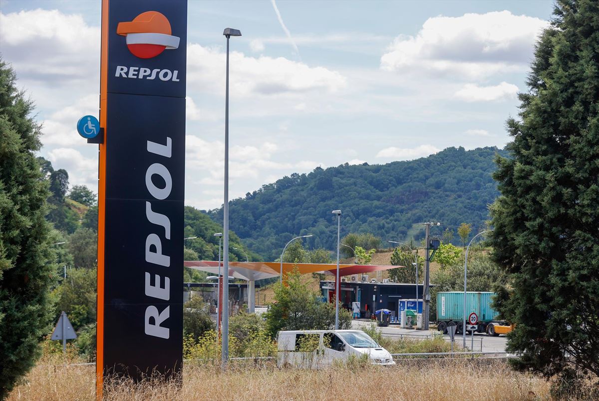 Gasolinera de Repsol en Bilbao. Foto. Efe