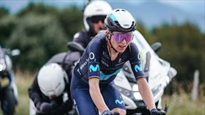 Van Vleuten se exhibe y se encarama al liderato de la Vuelta