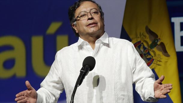 Gustavo Petro Kolonbiako presidentea, artxiboko irudian. Argazkia: Efe