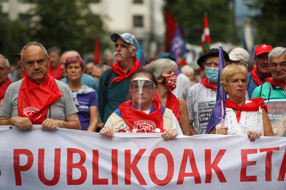 Pensionistas se manifiestan en Bilbao. Foto: EFE