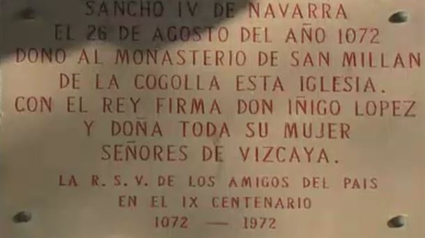 Placa conmemorativa en la ermita de San Martín de Amatza de Iurreta.