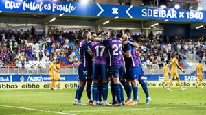 Un solitario gol de Blanco Leschuk da la victoria al Eibar ante la Ponferradina (1-0)