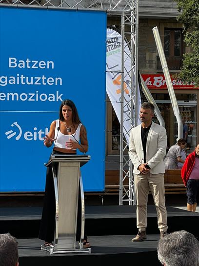 Lur Errekondo e Iñigo Vicens, "Naufragoak"