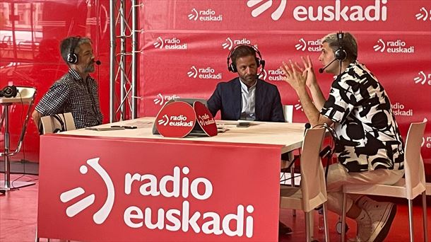 El cantante de Zetak ha estado hoy en el programa "Boulevard" de Radio Euskadi"