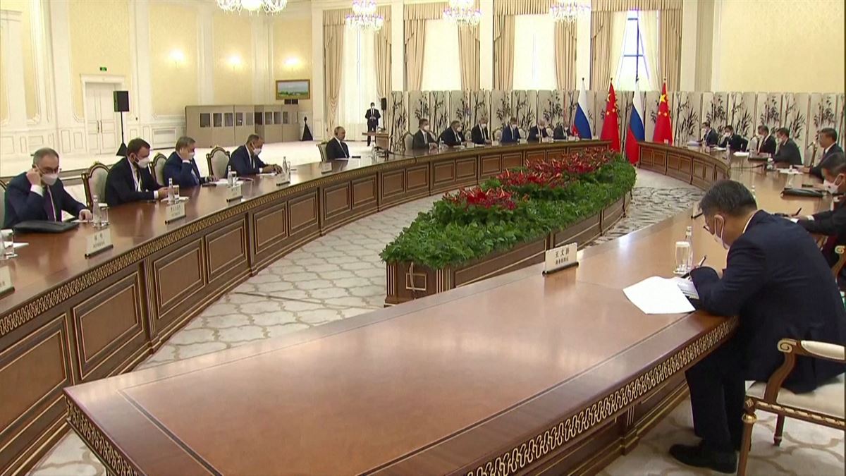 Putin eta Xi Uzbekistanen bildu dira