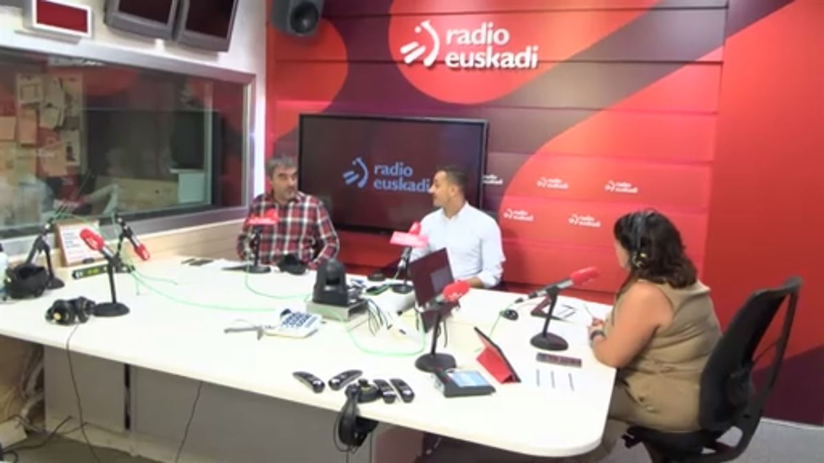 Radio Euskadiko 'Parlamento en las ondas'. Argazkia: EITB Media