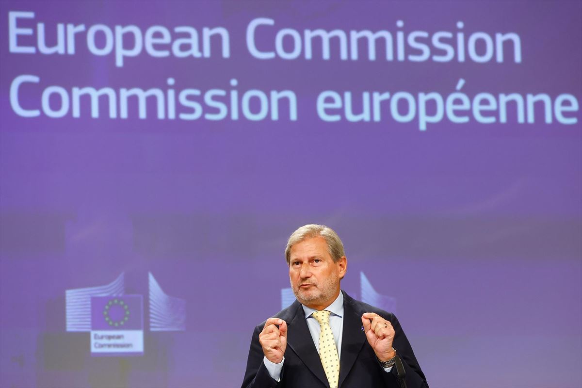 comisario europeo de Presupuestos, Johannes Hahn. Foto: EFE