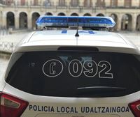 Despedido un policía por grabar a dos compañeras en los vestuarios en Aretxabaleta