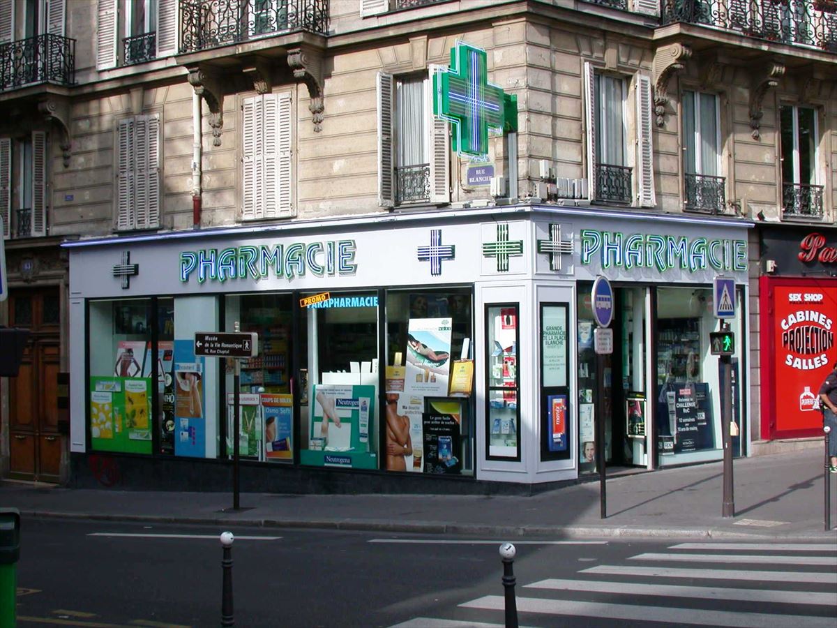 Farmacia francesa. WikiCommons
