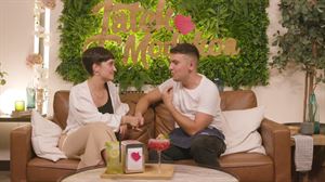 Eskutik helduta bukatu dute hitzordua Maiderrek eta Gerek