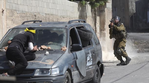 Liskarrak Zisjordanian, Israelgo asentamenduen aurkako manifestazio baten ondoren.