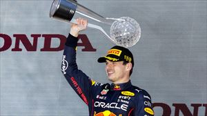 Verstappen gana en Suzuka y se proclama campeón del mundo
