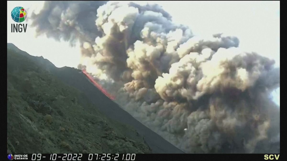 Erupción. Imagen obtenida de un vídeo de Agencias.
