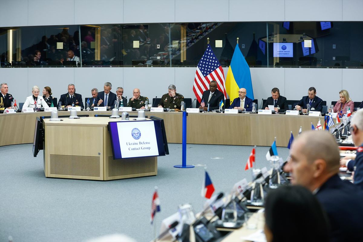 Los ministros de la OTAN se reúnen hasta mañana en Bruselas. Foto: EFE.