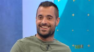 Oinatz Bengoetxea: ''Jokatzen jarraituko dut, baina niretzako, galtza zuririk gabe''