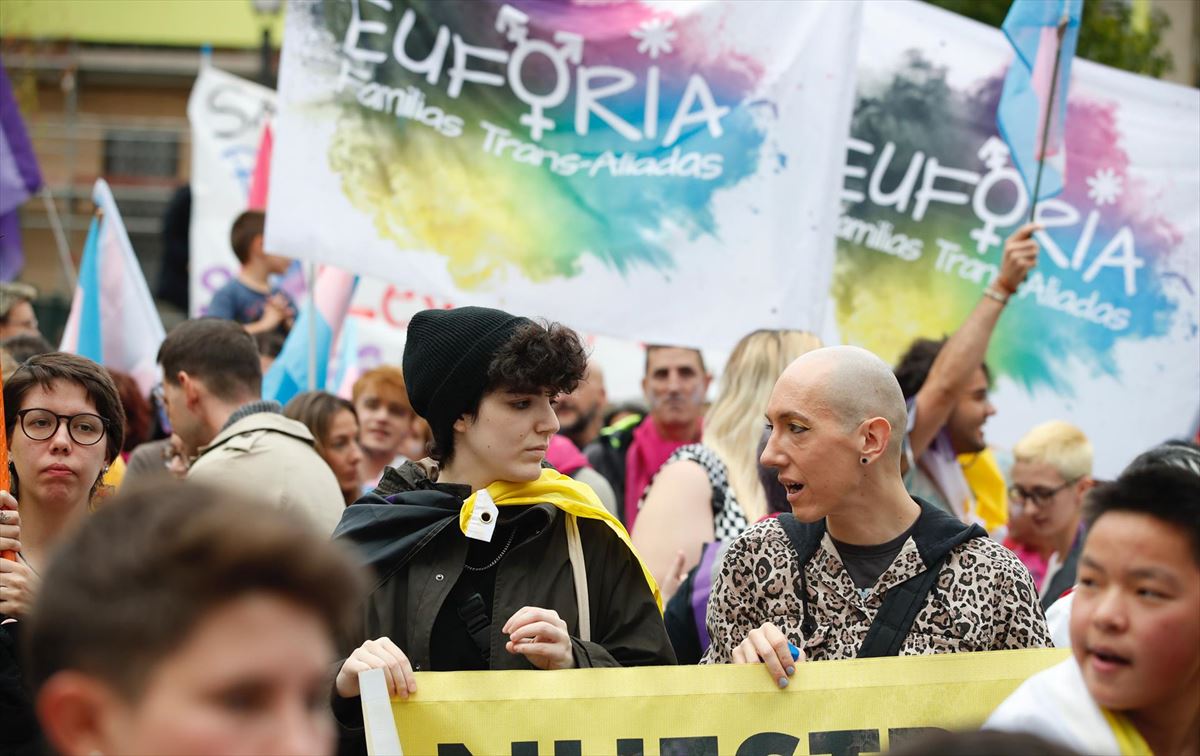Manifestación a favor de la ley trans en Madrid. Foto de archivo: EFE