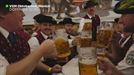 De fiesta en el Oktoberfest o la feria de la cerveza de Múnich, en ''Vascos por Mundo''