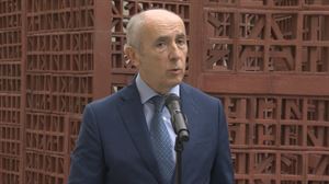 Josu Erkorekak baieztatu duenez, Jaurlaritzak aire baliabideak eskatu dizkio Ministerioari suteetan laguntzeko