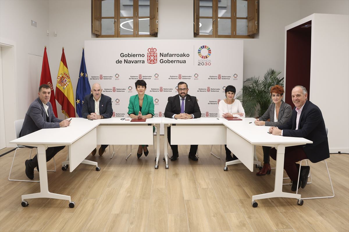 Acuerdo entre el Gobierno de Navarra y EH Bildu. EFE