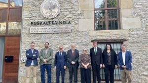 Homenaje a Henrike Knörr en la sede de Euskaltzaindia