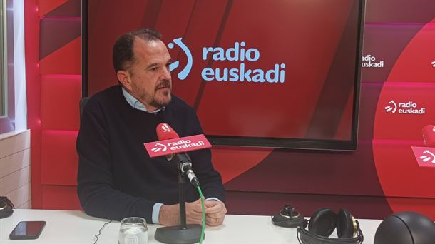 Carlos Iturgaiz: "Mano tendida al Gobierno Vasco para bajar los impuestos y aliviar la presión fiscal"