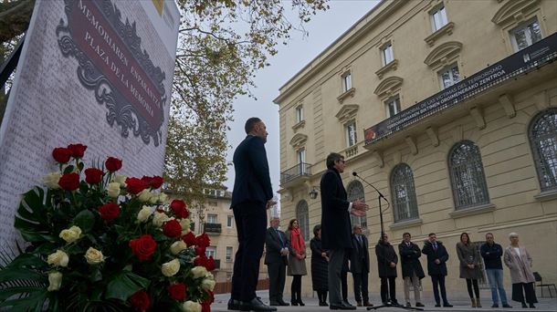 Denis Itxaso eta Gorka Urtaran Memoriaren Plaza inauguratzeko ekitaldian