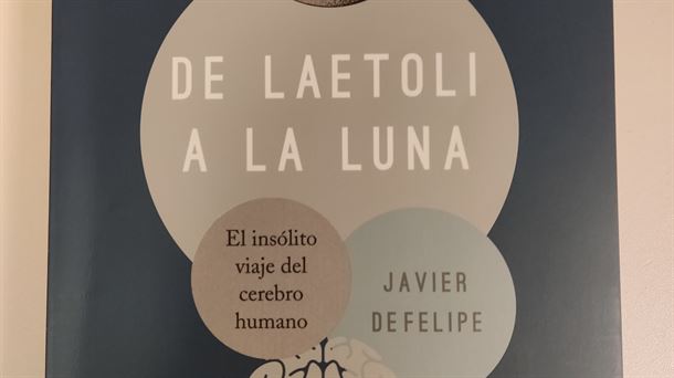 Javier DeFelipe presenta 'De Laetoli a la Luna'.