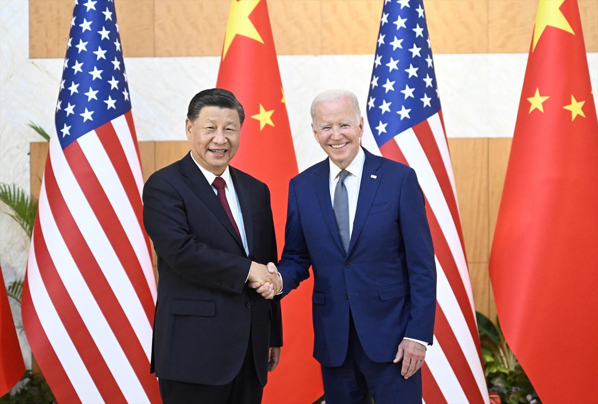 Reunión entre Joe Biden y Xi Jinping en los de la cumbre de Bali (Indonesia). Foto: EFE