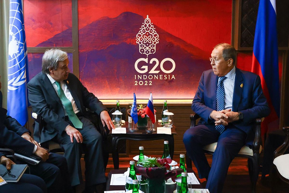 Antonio Guterres y Lavrov. Foto: EFE