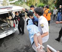 Gutxienez 162 pertsona hil dira Indonesian 5,6 graduko lurrikara baten ondorioz