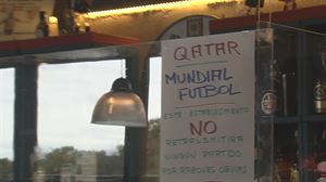 Zallako taberna batek ez ditu mundialaren partidak jarriko telebistan