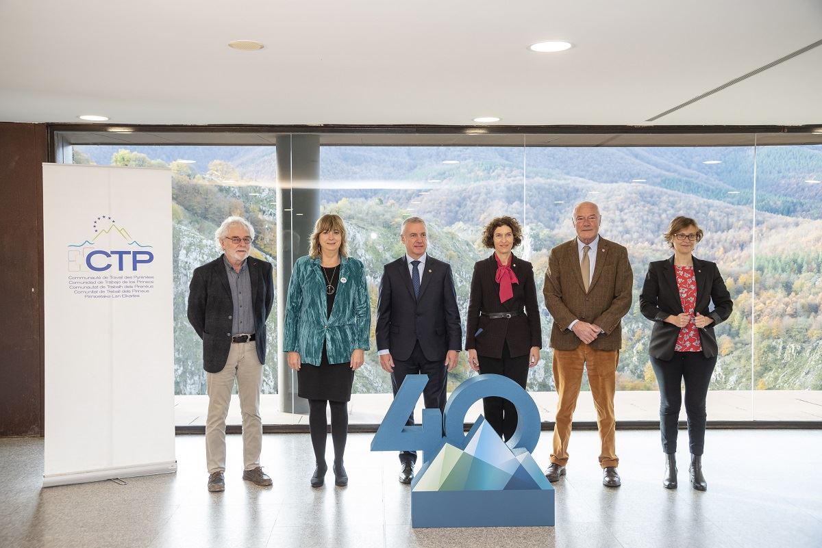 Urkullu ha presidido en Arantzazu el 40 Consejo Plenario de la Comunidad de Trabajo de los Pirineos