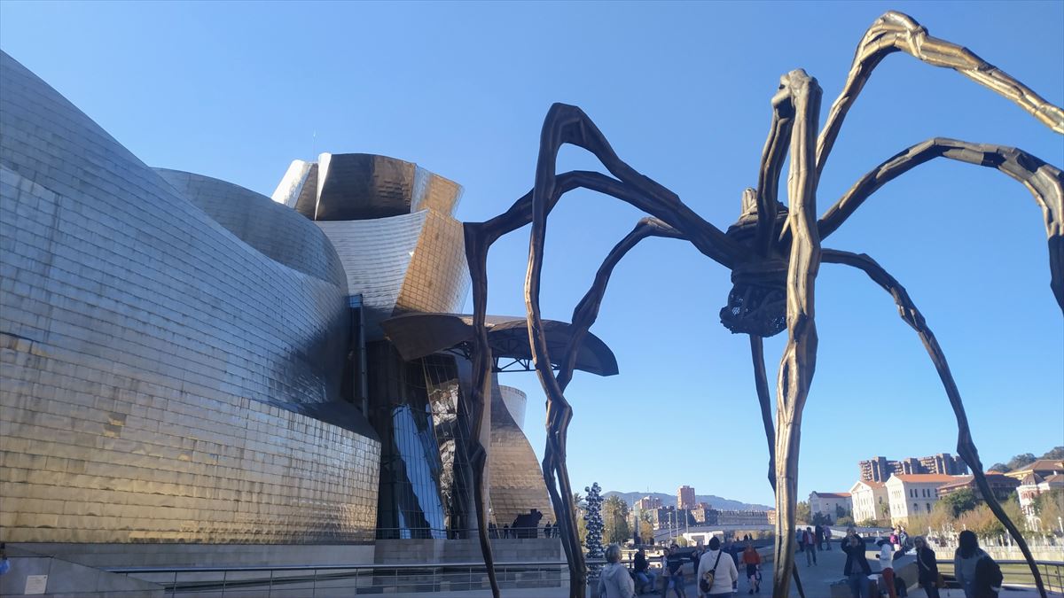Guggenheim Museoa, Ferrovialek Euskadin egindako eraikinetako bat. Argazkia: Luis Dadebat Imaz
