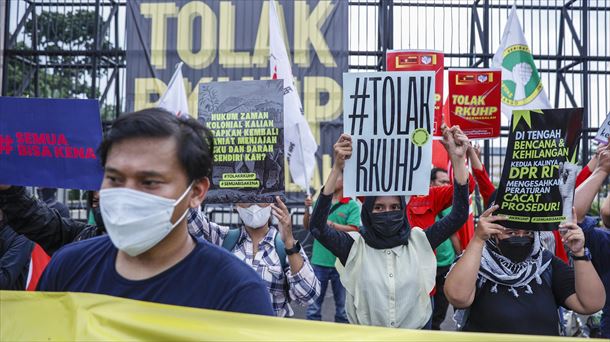 Erreformaren aurkako protestak Indonesian.