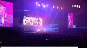 El grupo Hertzainak conquistó anoche el Bizkaia Arena en su primer concierto de la gira de despedida