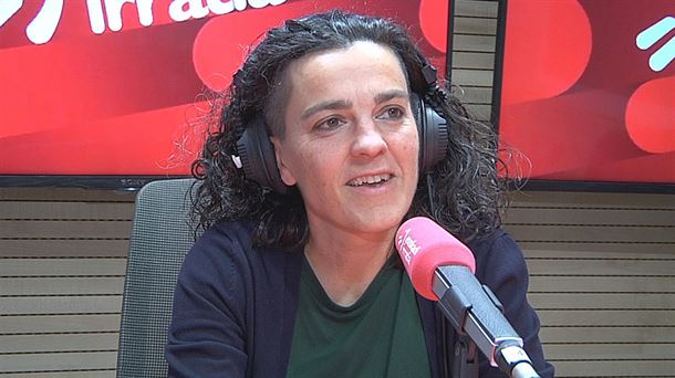 Maialen Lujanbio en el programa "Faktoria" de Euskadi Irratia