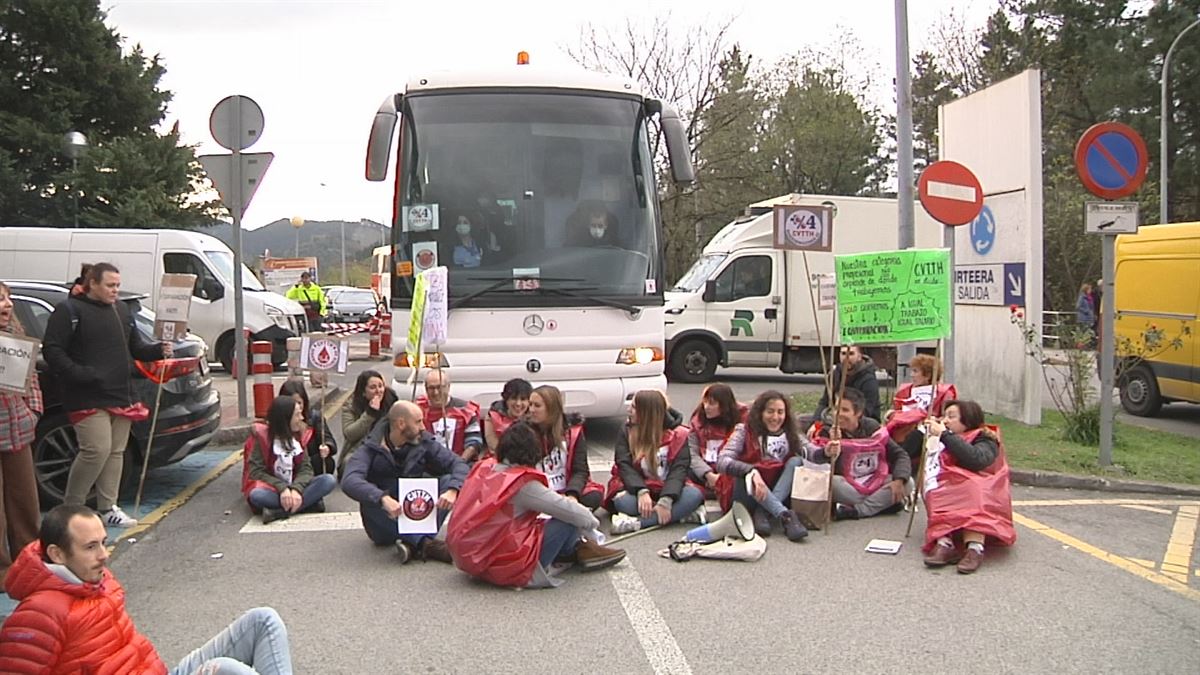 Langileen protesta. EITB Mediaren bideo batetik ateratako irudia.