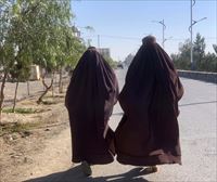 Emakume afganiarrak ezingo dira unibertsitatera joan talibanen aginduz